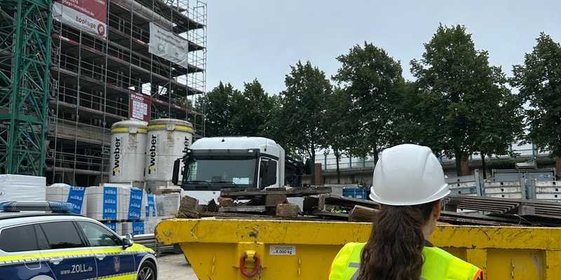 HZA-KI: Zoll kontrolliert Großbaustelle in Kiel / zahlreiche Verstöße festgestellt - Foto: presseportal.de