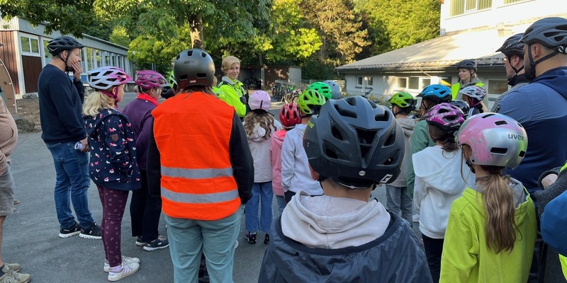 POL-SI: Alt hilft jung - jung hilft alt: Polizei startet das Projekt Fahrrad-Pate - #polsiwi - Foto: presseportal.de