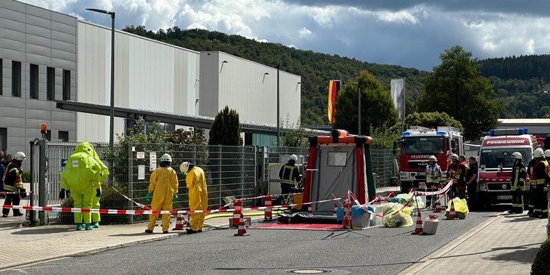 FW Finnentrop: Gefahrstoffaustritt in Finnentrop-Frielentrop - Foto: presseportal.de