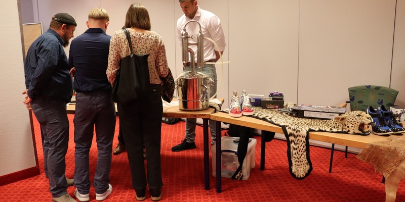 HZA-BS: Feierliche Vereidigung der Berufseinsteiger beim Hauptzollamt Braunschweig / Jetzt Karriere beim Zoll starten - Foto: presseportal.de