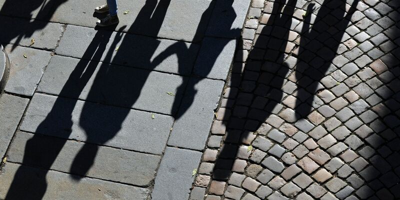 Der Fach- und Arbeitskräftemangel stellt Deutschland heute schon vor große Herausforderungen. (Symbolbild) - Foto: Matthias Hiekel/ZB/dpa