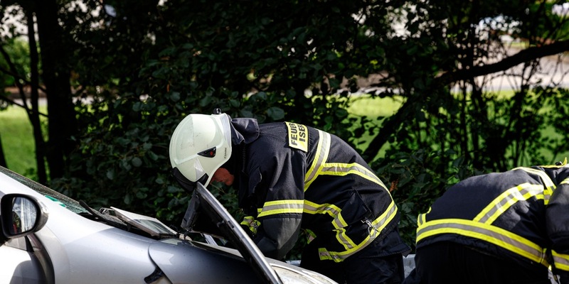 FW-MK: Motorradfahrer bei Verkehrsunfall lebensgefährlich verletzt - Foto: presseportal.de