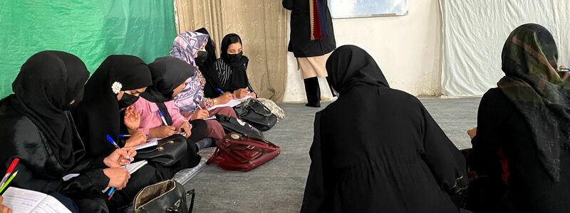 Die islamistischen Machthaber in Afghanistan haben den Zugang zu Bildung für Mädchen massiv eingeschränkt. (Archivbild) - Foto: Fariba Akbari/dpa