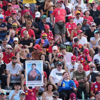 Monza ist immer ein Fest für die Tifosi. - Foto: Antonio Calanni/AP/dpa