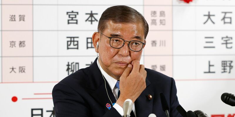 Japans Regierungschef Ishiba stand nach Wahlschlappen in seiner eigenen Partei in der Kritik. (Archivbild) - Foto: Franck Robichon/Pool EPA/AP/dpa