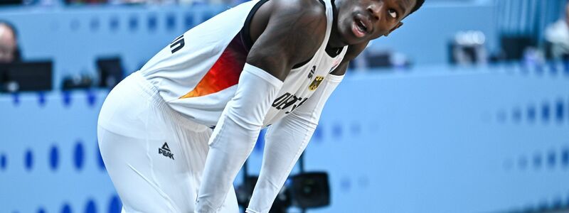 Das war knapp! Erst am Ende setzen sich Dennis Schröder und Co. deutlich gegen Portugal durch. - Foto: Stefanos Kyriazis/ZUMA Press Wire/dpa