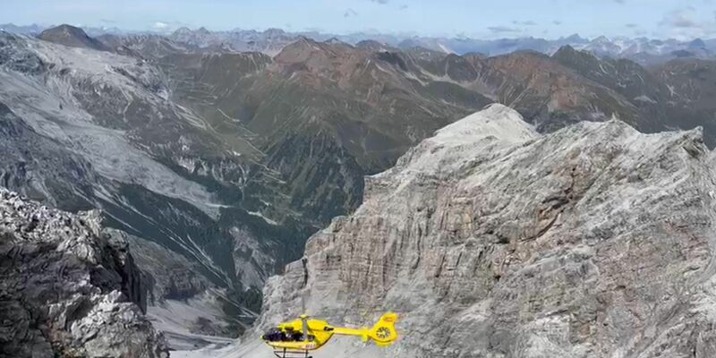Beim Abgang einer Lawine im Ortler-Gebirge in Südtirol sind mindestens drei Deutsche ums Leben gekommen. (Archivbild Handout)  - Foto: -/Bergrettung Italien/dpa