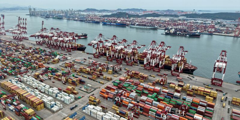 Chinas Wirtschaft verliert an Schwung. Die zweitgrößte Volkswirtschaft legte im dritten Quartal noch um 4,8 Prozent zu. (Archivbild) - Foto: Li Ziheng/XinHua/dpa