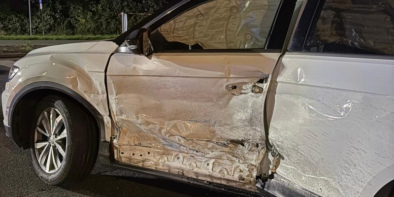 FFW Schiffdorf: Glimpflicher Unfall an Schiffdorfer Kreuzung: Sechs Beteiligte Personen - keiner Verletzt - Foto: presseportal.de