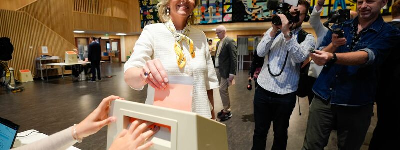 Die Parteien des rot-grünen Blocks erlangen zusammen eine knappe Mehrheit im Parlament - Foto: Lise Åserud/NTB/dpa
