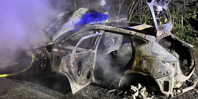 POL-HX: Auto bei Firmeneinbruch gestohlen und dann angezündet - Foto: presseportal.de