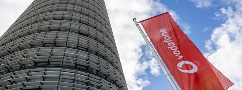 Vodafone möchte bald Refurbished-Handys verkaufen, die Telekom und O2 machen das bereits. - Foto: Thomas Banneyer/dpa