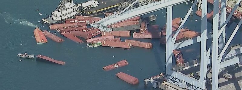 Der Hafen von Long Beach ist einer der wichtigsten der USA. Er liegt rund 30 Kilometer südlich der kalifornischen Metropole Los Angeles.  - Foto: Uncredited/KABC-TV/AP/dpa