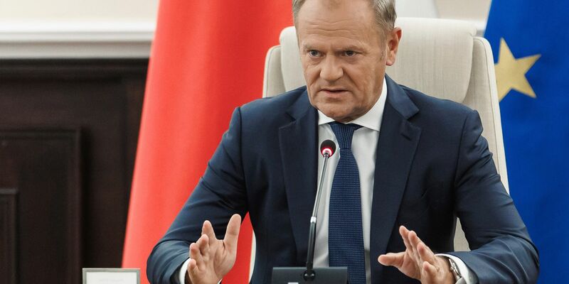 Regierungschef Tusk hat nach eigenen Angaben Hilfsangebote für die polnische Luftverteidigung bekommen.  - Foto: Chancellery of the Prime Ministe/AP/dpa
