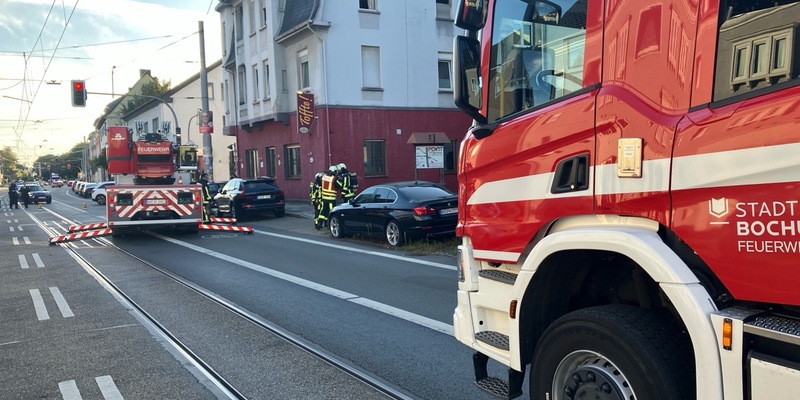 FW-BO: Feuer mit gemeldetem Menschenleben in Gefahr in Bochum Höntrop - Foto: presseportal.de