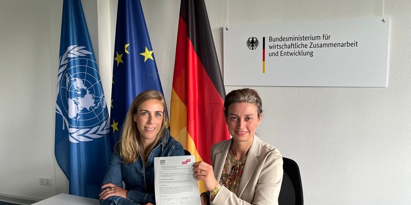 Grüner Knopf und Fair Wear bündeln Kräfte: Strategische Partnerschaft für mehr Wirkung und Skalierbarkeit von unternehmerischen Sorgfaltspflichten in der Textilindustrie - Foto: presseportal.de