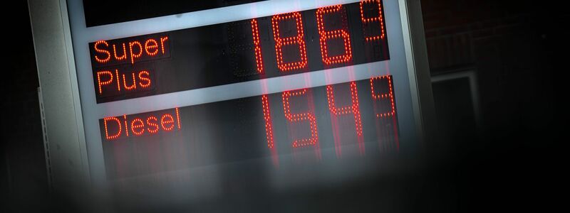 Die Inflationsrate ohne die stark schwankenden Preise für Lebensmittel und Energie hält sich hartnäckig erhöht. - Foto: Sina Schuldt/dpa
