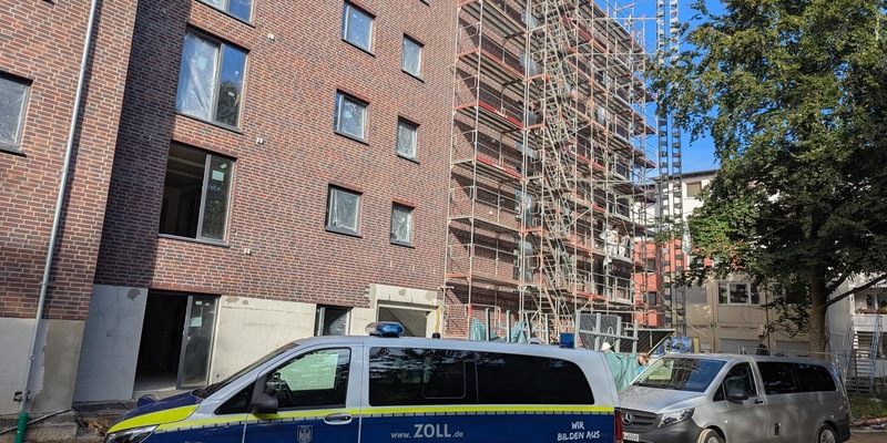 HZA-KI: Zoll stoppt illegale Arbeit auf Kieler Baustelle - Flucht in letzter Sekunde verhindert - Foto: presseportal.de