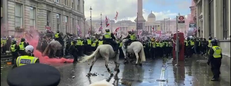 Die Londoner Met Police musste im Laufe des Nachmittags für Verstärkung sorgen. - Foto: Pol Allingham/PA Wire/dpa