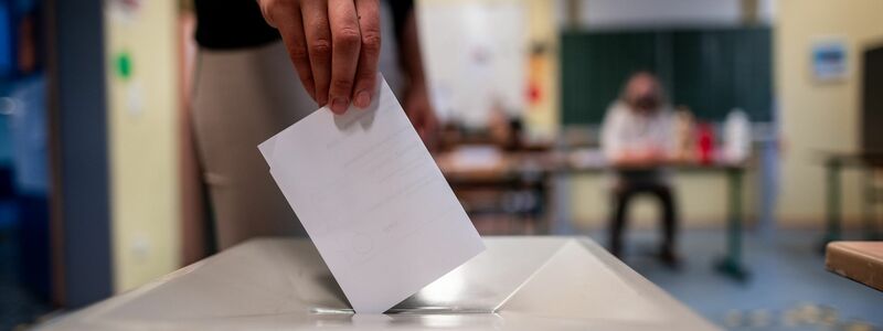 Wahlen in Nordrhein-Westfalen werden stets mit besonders großer Spannung beobachtet: Wie verschieben sich die Gewichte zwischen den Parteien? (Archivbild) - Foto: Fabian Strauch/dpa