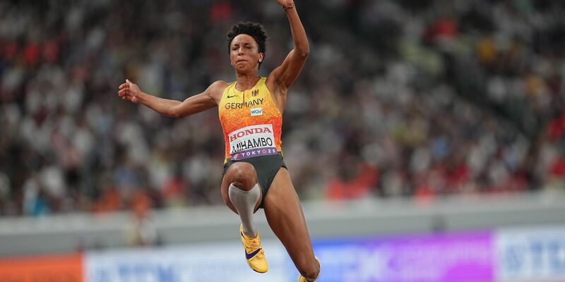 Malaika Mihambo hat bei der Leichtathletik-WM in Tokio Silber gewonnen. - Foto: Michael Kappeler/dpa