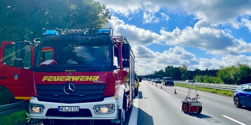 FW Hünxe: Feuerwehreinsatz auf der BAB 3 - Foto: presseportal.de