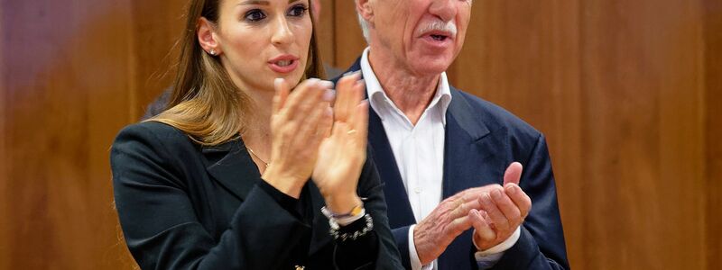 Stark hinzugewinnen konnte die AfD, hier mit Norbert Emmerich und Enxhi Seli-Zacharias.  - Foto: Henning Kaiser/dpa