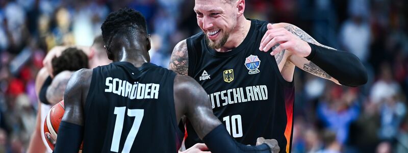 Schröder und Theis drehen am Ende des Finals auf. - Foto: Stefanos Kyriazis/ZUMA Press Wire/dpa