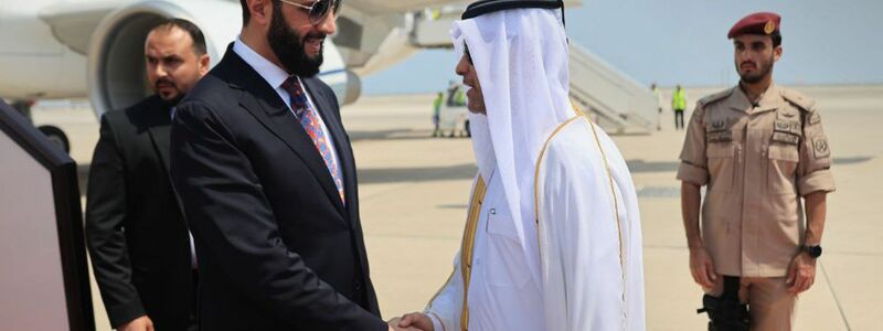 Staats- und Regierungschefs von fast 60 arabischen und islamischen Staaten sind bei einem Sondergipfel in Katar. - Foto: Syrian Arab News Agency sana/APA via ZUMA/dpa