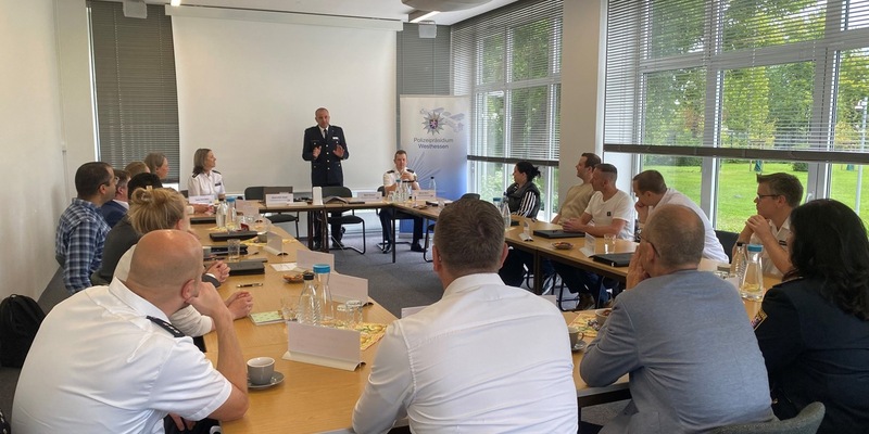 POL-LM: +++ Ausbildungsstart beim Freiwilligen Polizeidienst +++ - Foto: presseportal.de