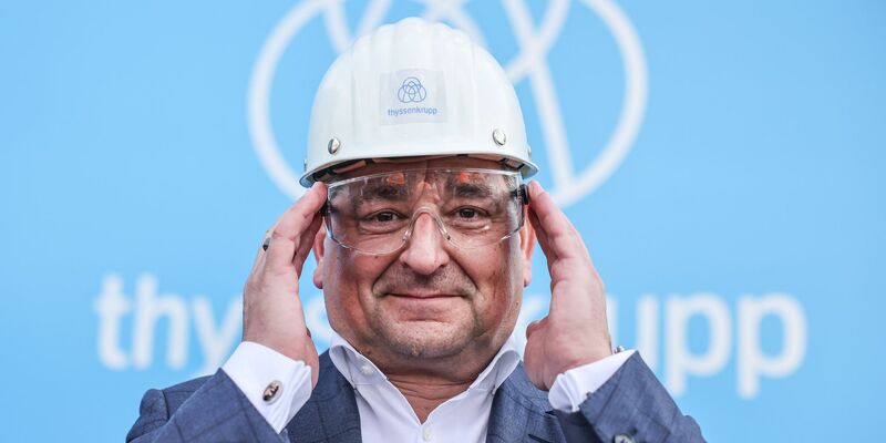 Thyssenkrupp will ein Kaufangebot des indischen Stahlherstellers Jindal Steel für die Stahlsparte intensiv prüfen. (Archivbild) - Foto: Oliver Berg/dpa