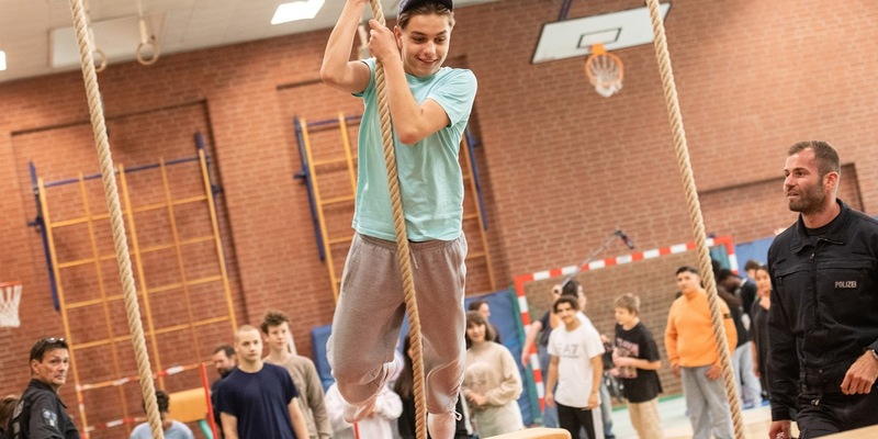 POL-RE: Kreis Recklinghausen/Bottrop - Sport verbindet: Polizei, Schulen und Schulverwaltung ziehen positive Bilanz - Foto: presseportal.de