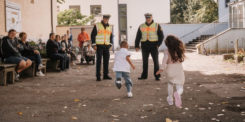 POL Schwaben Nord: 1728 - Schulbeginn in Bayern - Aktion Sicher zur Schule, sicher nach Hause - Foto: presseportal.de