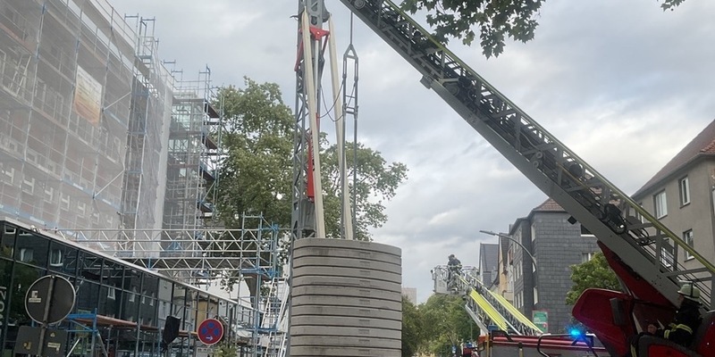 FW-DO: Rauchentwicklung nach Dacharbeiten in der Landgrafenstraße - Foto: presseportal.de
