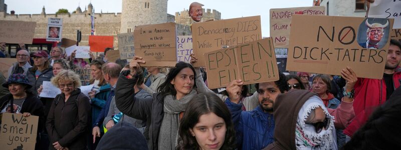 Schon vor Trumps Ankunft kam es zu Protesten. - Foto: Kin Cheung/AP/dpa
