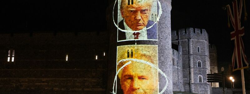 Trump und Epstein: Am Dienstagabend sorgte eine Lichtinstallation für Aufruhr. - Foto: Led By Donkeys/PA Media/dpa