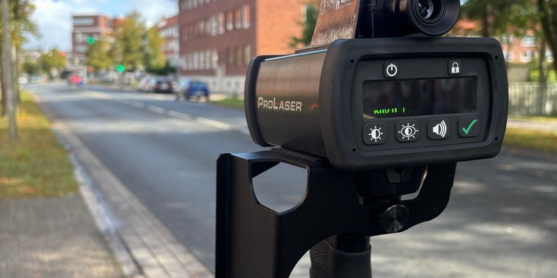 POL-CUX: Geschwindigkeitsmessungen im Bereich der Abendrothschule in Cuxhaven (Foto im Anhang) - Foto: presseportal.de