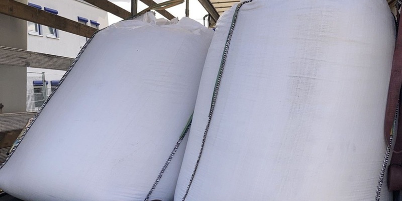 Mittelhessen: WETTERAUKREIS: + Schiefer Lkw fällt auf + Terrassentür hält Einbrechern stand + Lederjacke gestohlen + - Foto: presseportal.de