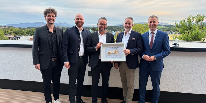 MaxSolar weiht neue Firmenzentrale am Traunsteiner Bahnhof ein - Foto: presseportal.de