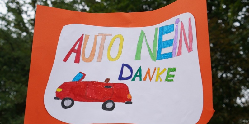 POL-DO: Einrichtung einer temporären Schulstraße an der Elisabethschule in Lünen-Brambauer: Projekt zur Vermeidung gefährlicher Park- und Wendemanöver an Schulen durch Elterntaxis - Foto: presseportal.de