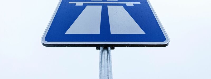 Es geht um viele Autobahnprojekte. - Foto: Friso Gentsch/dpa