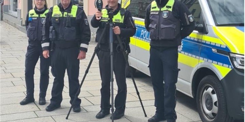 LPI-SHL: Kontrollen in der Meininger Fußgängerzone im Rahmen der Roadpol-Aktion Safety Days - Foto: presseportal.de