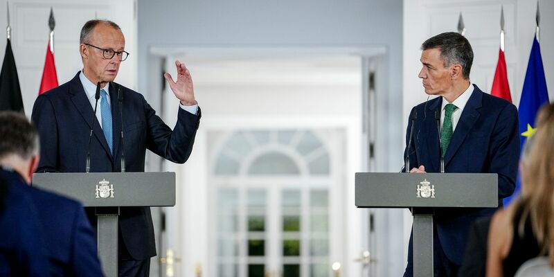 Die Bundesregierung will sich bis zum EU-Gipfel Anfang Oktober zu dem Vorstoß von von der Leyen für Sanktionen gegen Israel positionieren. - Foto: Kay Nietfeld/dpa