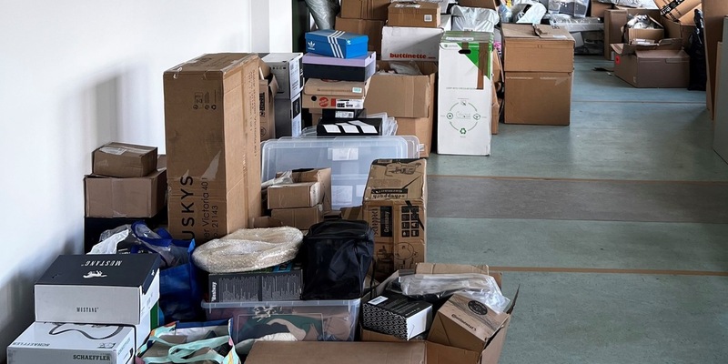 POL-HA: Diebstahl vom Post-Container aufgeklärt - Große Menge Pakete sichergestellt - Foto: presseportal.de