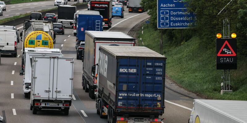 Autobahn-Projekten in NRW drohen Finanzierungslücken. (Archivbild) - Foto: Oliver Berg/dpa