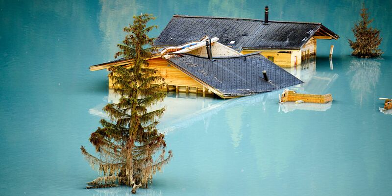 Schon 2028 sollten erste Bewohner nach Blatten zurückziehen können. - Foto: Laurent Gillieron/KEYSTONE/dpa