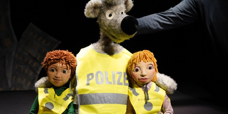 POL-DO: Einladung: Bühne frei für den 38. Verkehrserziehungstag im Heinz-Hilpert-Theater nach dem Motto Leuchte ich hell, sieht man mich schnell! - Foto: presseportal.de