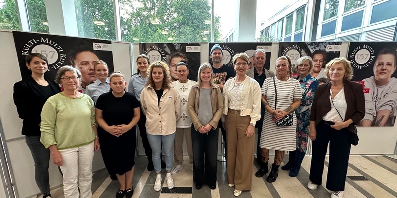 POL-MS: Fotoausstellung Starke Frauen - Kulti Multi begeistert - noch bis 28. September im Polizeipräsidium Münster zu sehen - Foto: presseportal.de