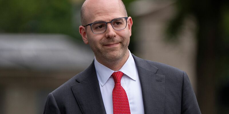 Einer der wenigen, die nicht an eine Korrelation zwischen Zöllen und Inflation glaubt: Trump-Berater Stephen Miran. (Archivfoto) - Foto: Alex Brandon/AP/dpa