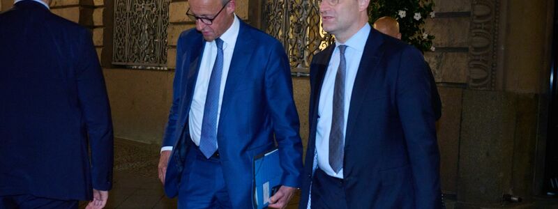 Für die gescheiterte Richterwahl im Juli machten viele Abgeordnete Unionsfraktionschef Jens Spahn (CDU) verantwortlich. (Archivfoto) - Foto: Annette Riedl/dpa
